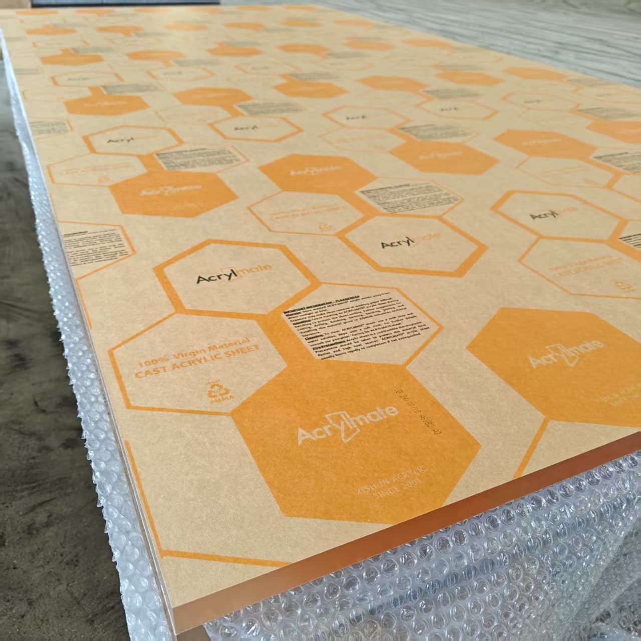 Gary thick acrylic sheet .jpg