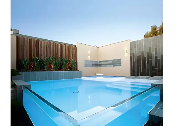 6 Key Advantages of Acrylic Aquarium Panels